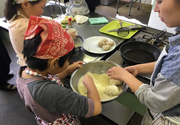 料理体験教室「野菜ソムリエとおいしく学ぼう」開催(5)